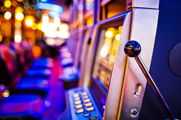 Live-dealer roulette with real-time spins Live roulette table from Microgaming